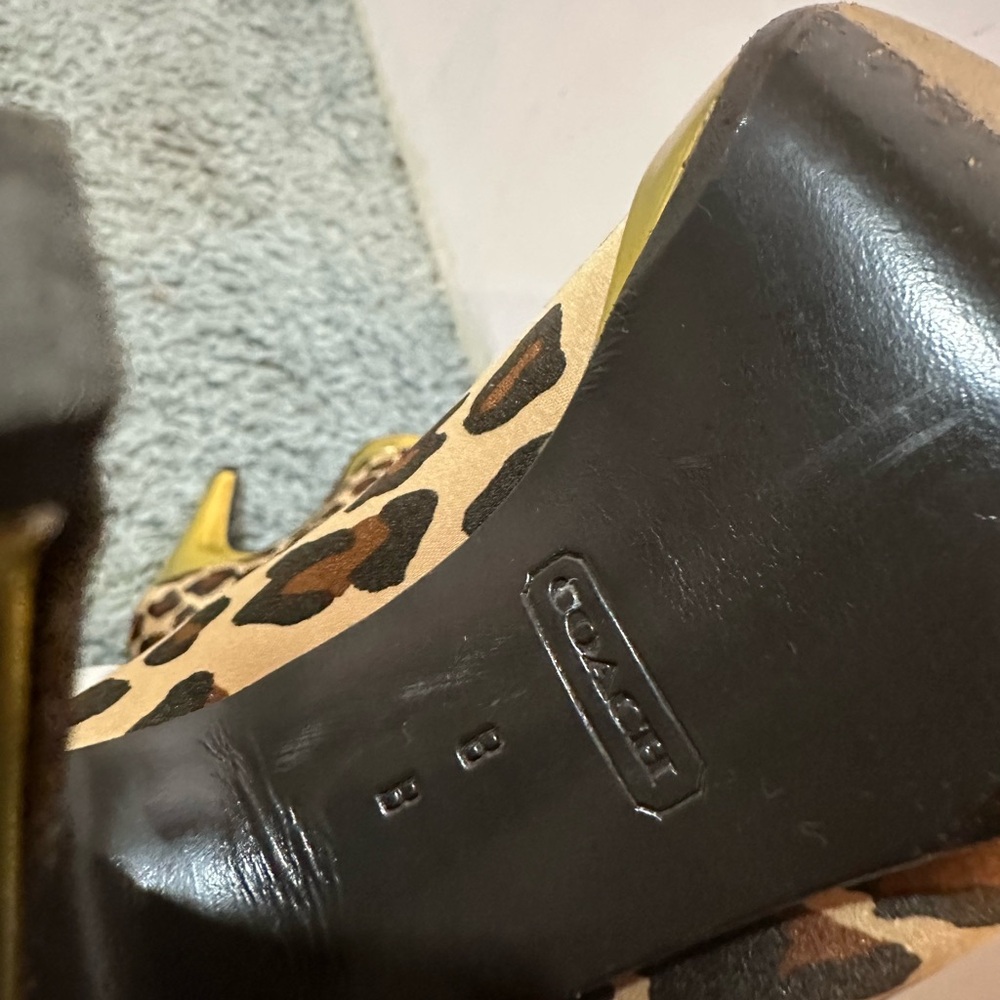 COACH  Leopard Print Peep-Toe Heels with Gold Accents 8# - Picture 8 of 9